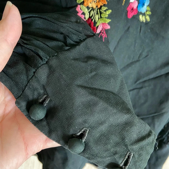Gorgeous Floral Embroidered Black Blouse Salon Barbarita Bogata Columbia Sz Sm - Picture 4 of 12